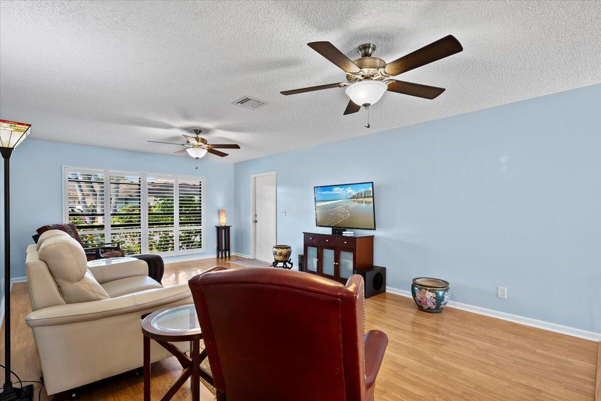 GREENTREE VILLAS CONDO - Residential