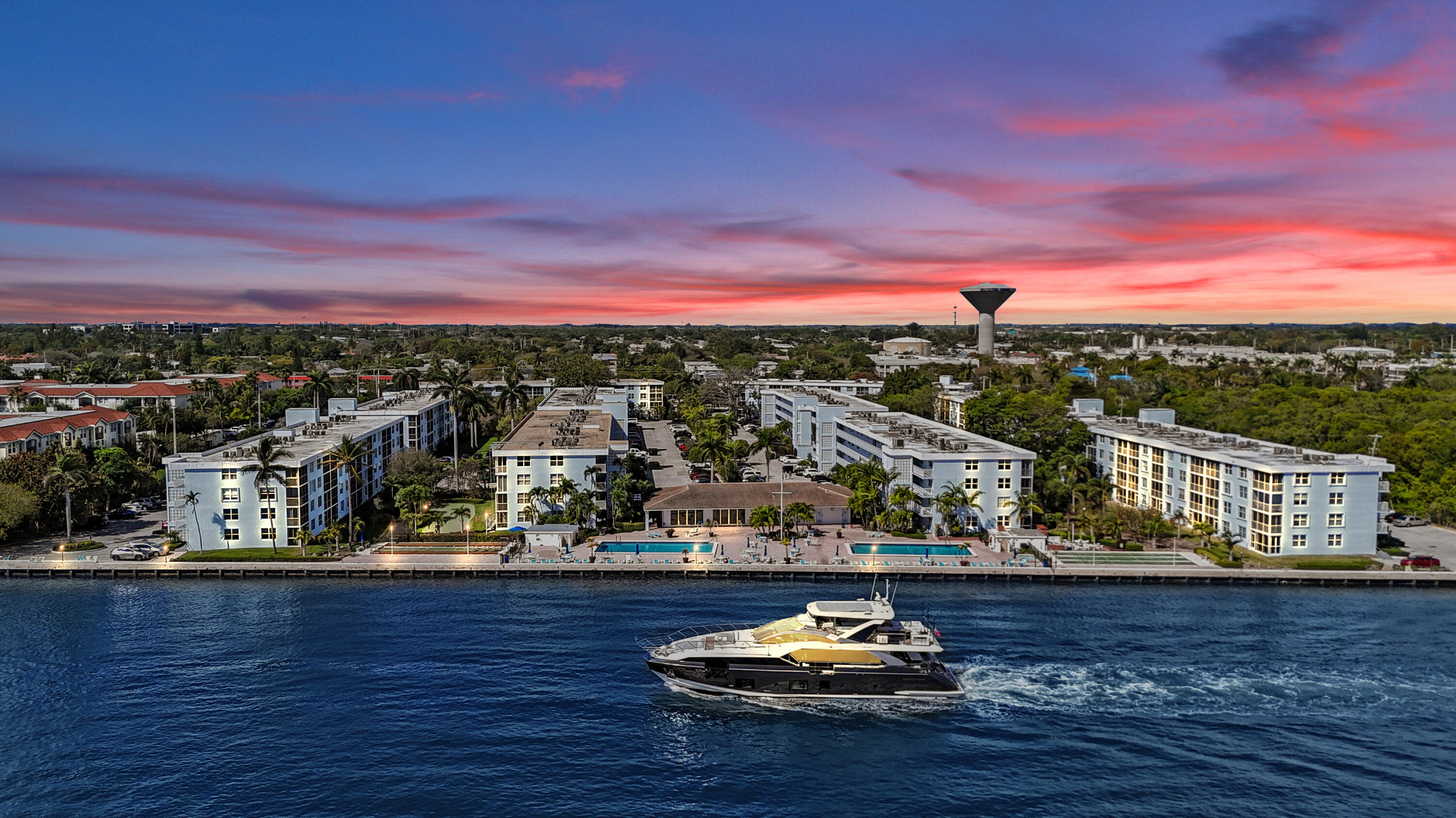 SEAGATE OF GULFSTREAM CONDO - Residential