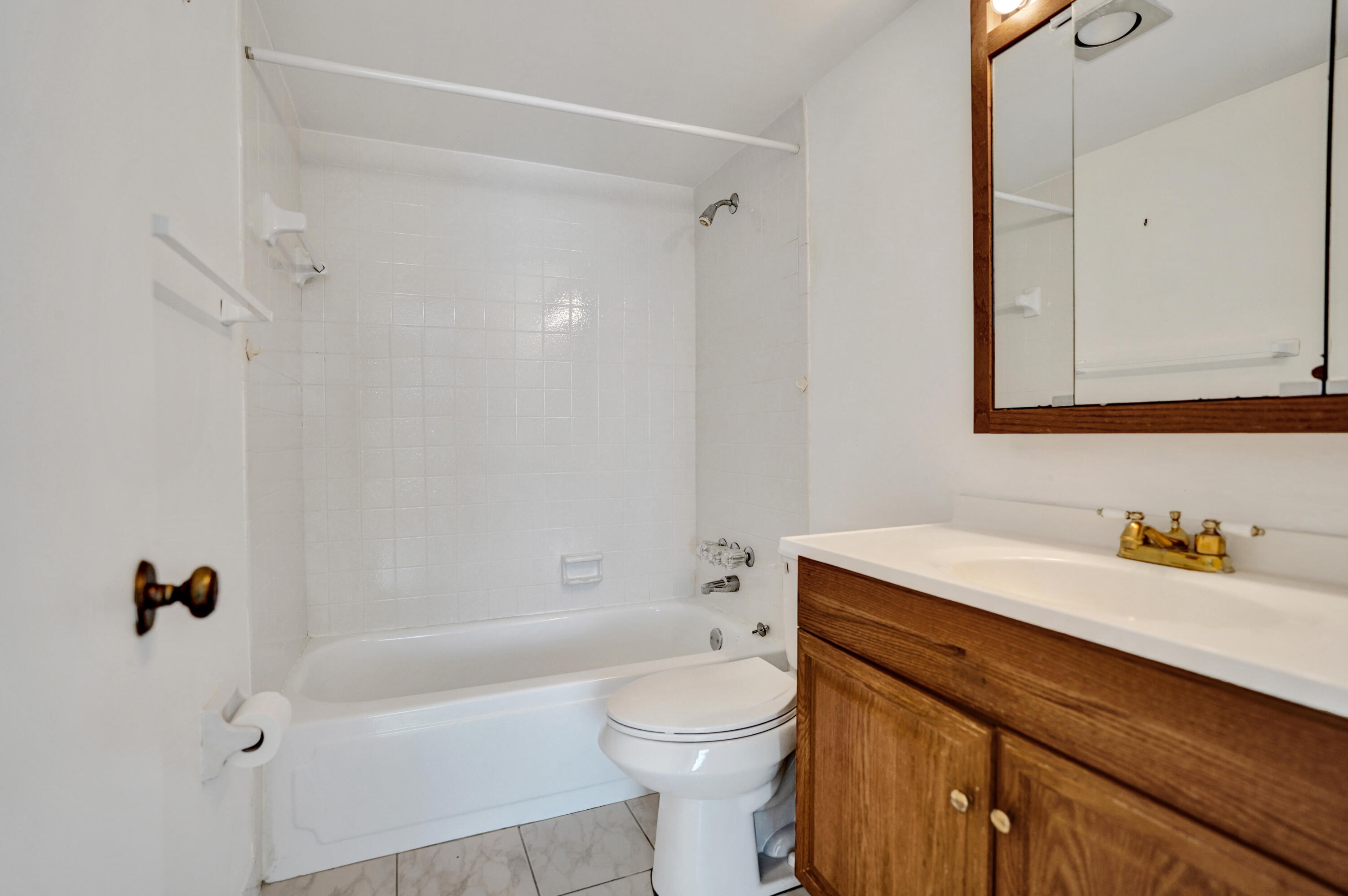 SEAGATE OF GULFSTREAM CONDO - Residential