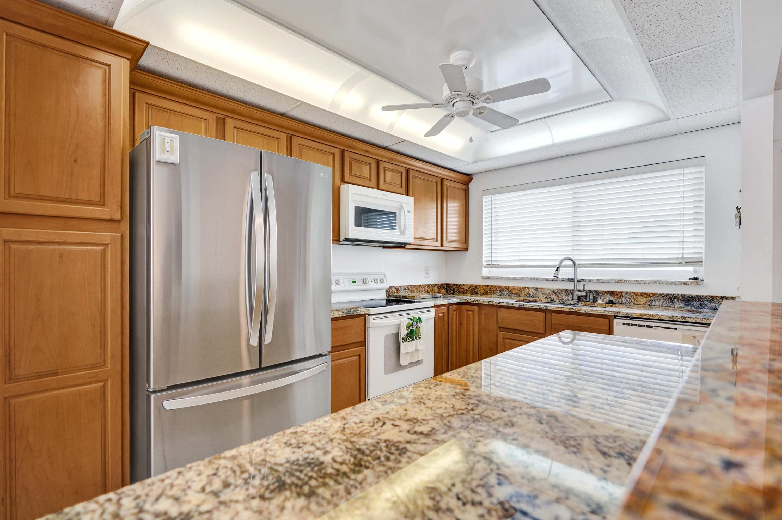 SEAGATE OF GULFSTREAM CONDO - Residential