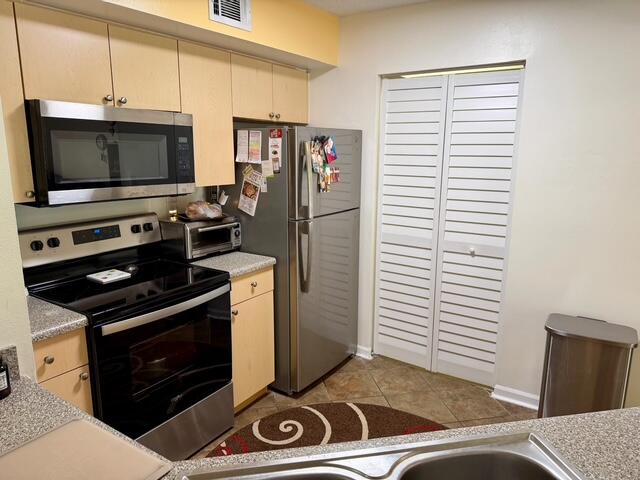 3718 NW ADRIATIC Lane 302