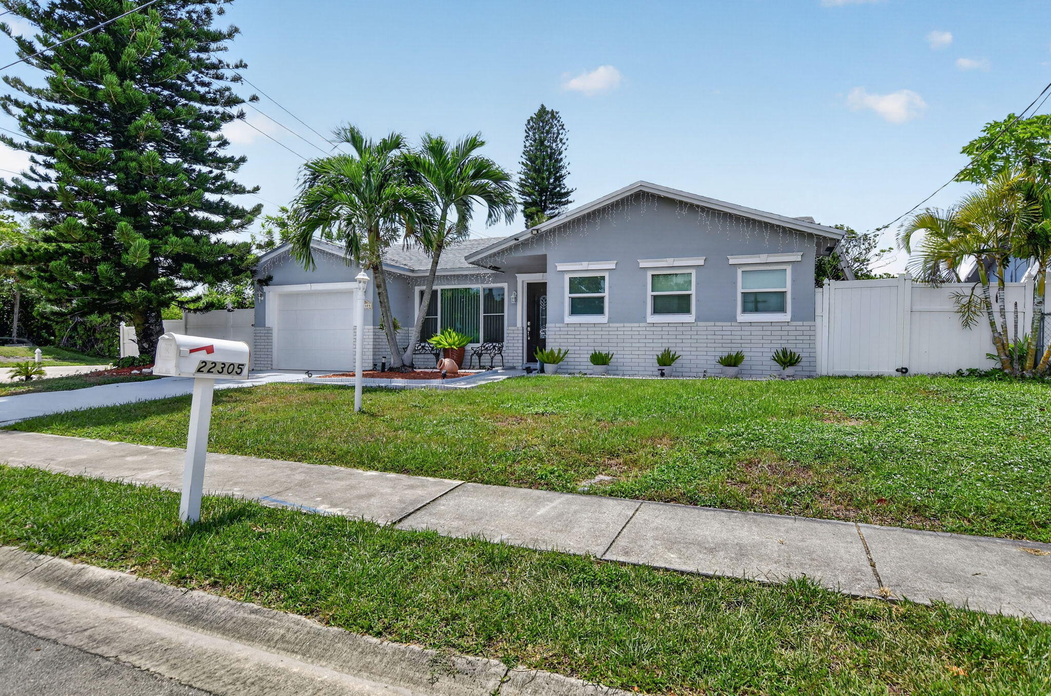 22305 SW 57th Avenue, Boca Raton FL 33428