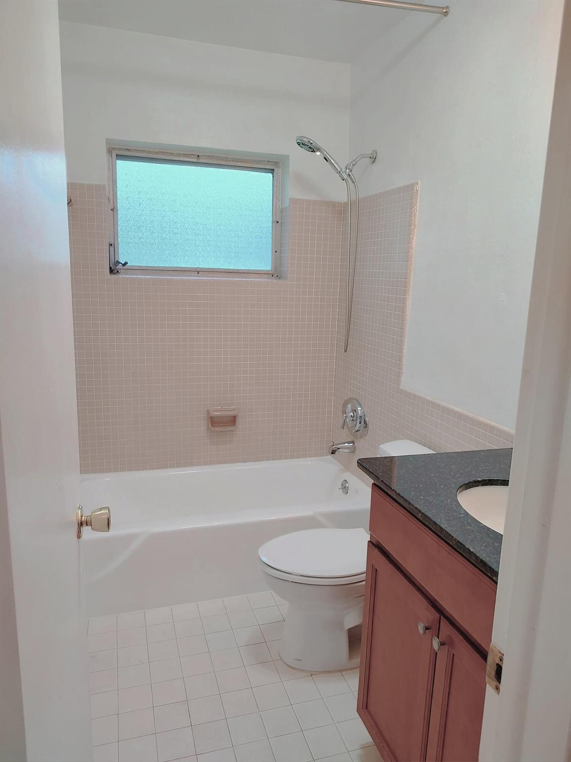 UNIVERSITY HEIGHTS 1ST AD - Residential Lease