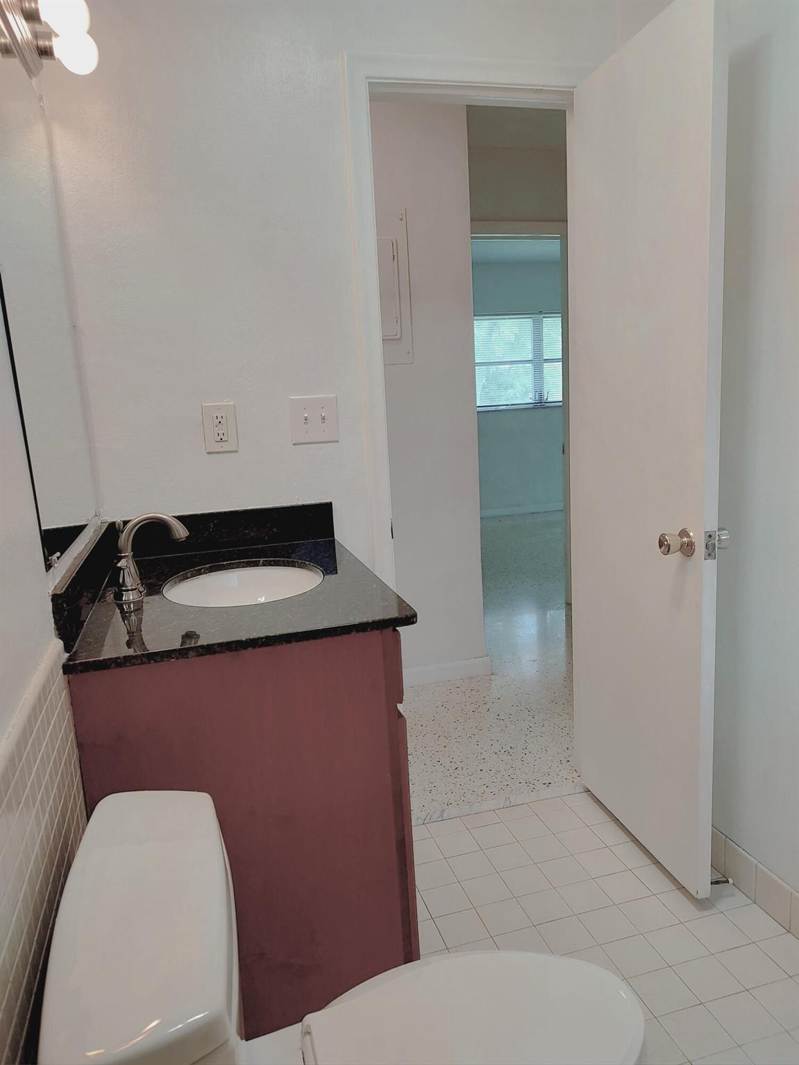 UNIVERSITY HEIGHTS 1ST AD - Residential Lease