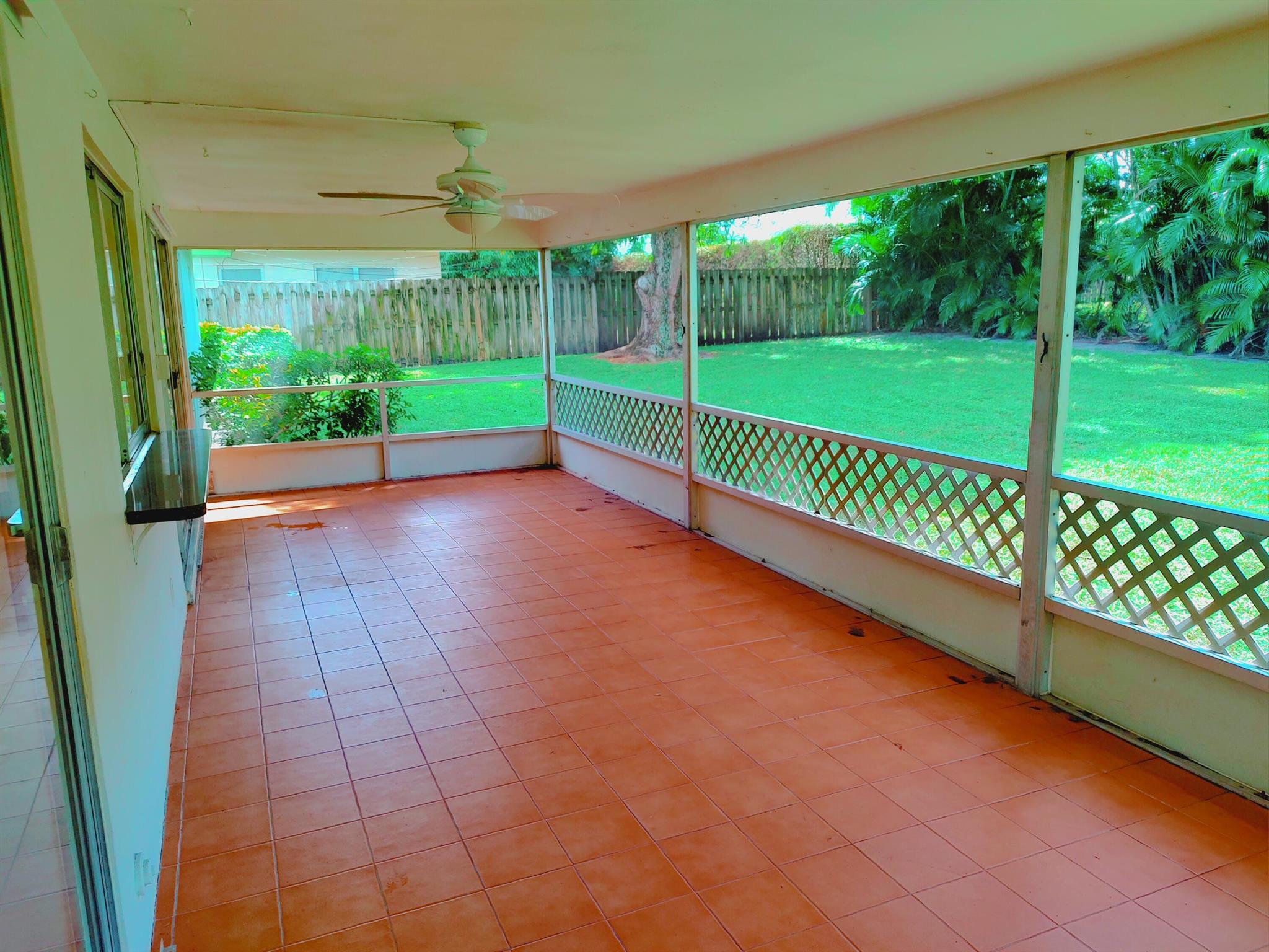 UNIVERSITY HEIGHTS 1ST AD - Residential Lease