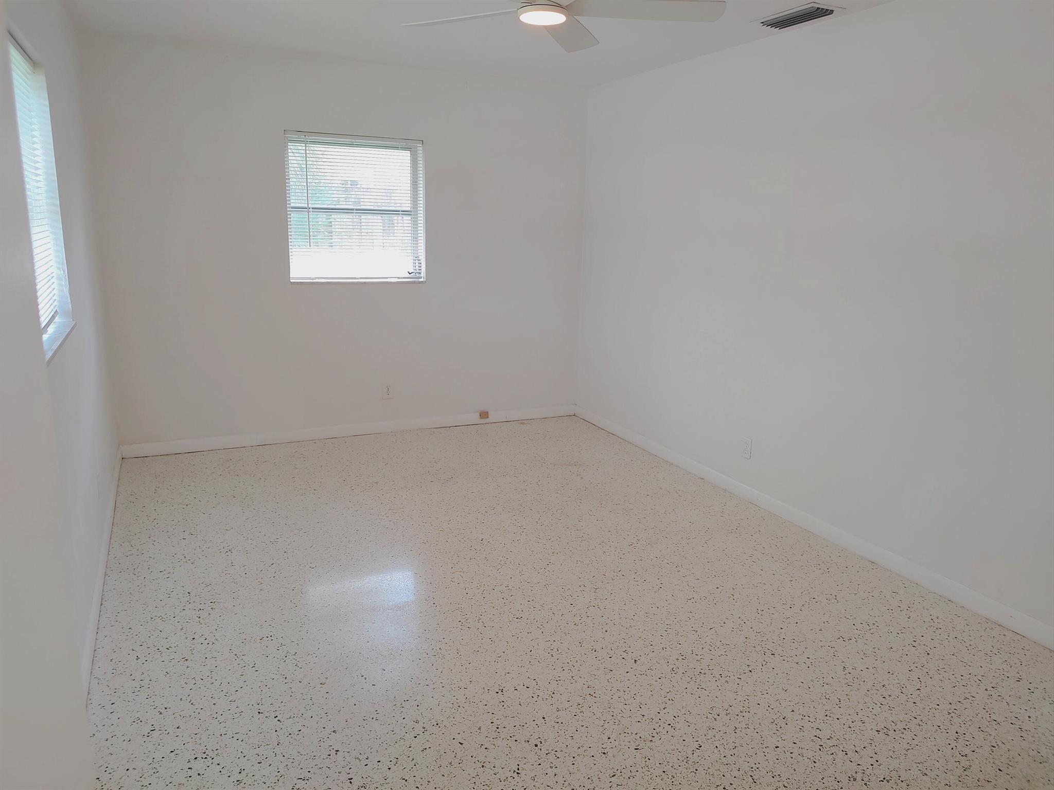 UNIVERSITY HEIGHTS 1ST AD - Residential Lease