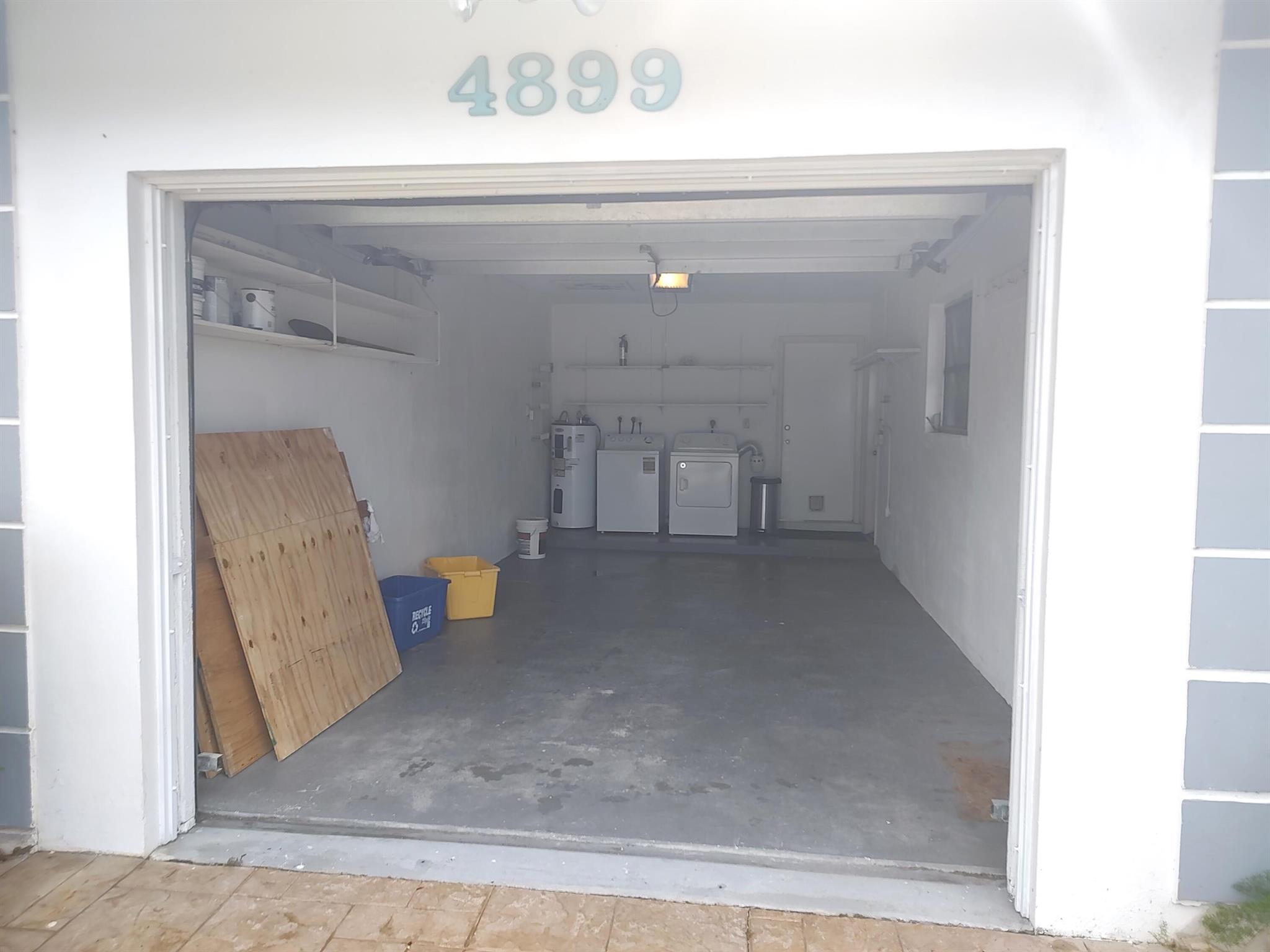 UNIVERSITY HEIGHTS 1ST AD - Residential Lease