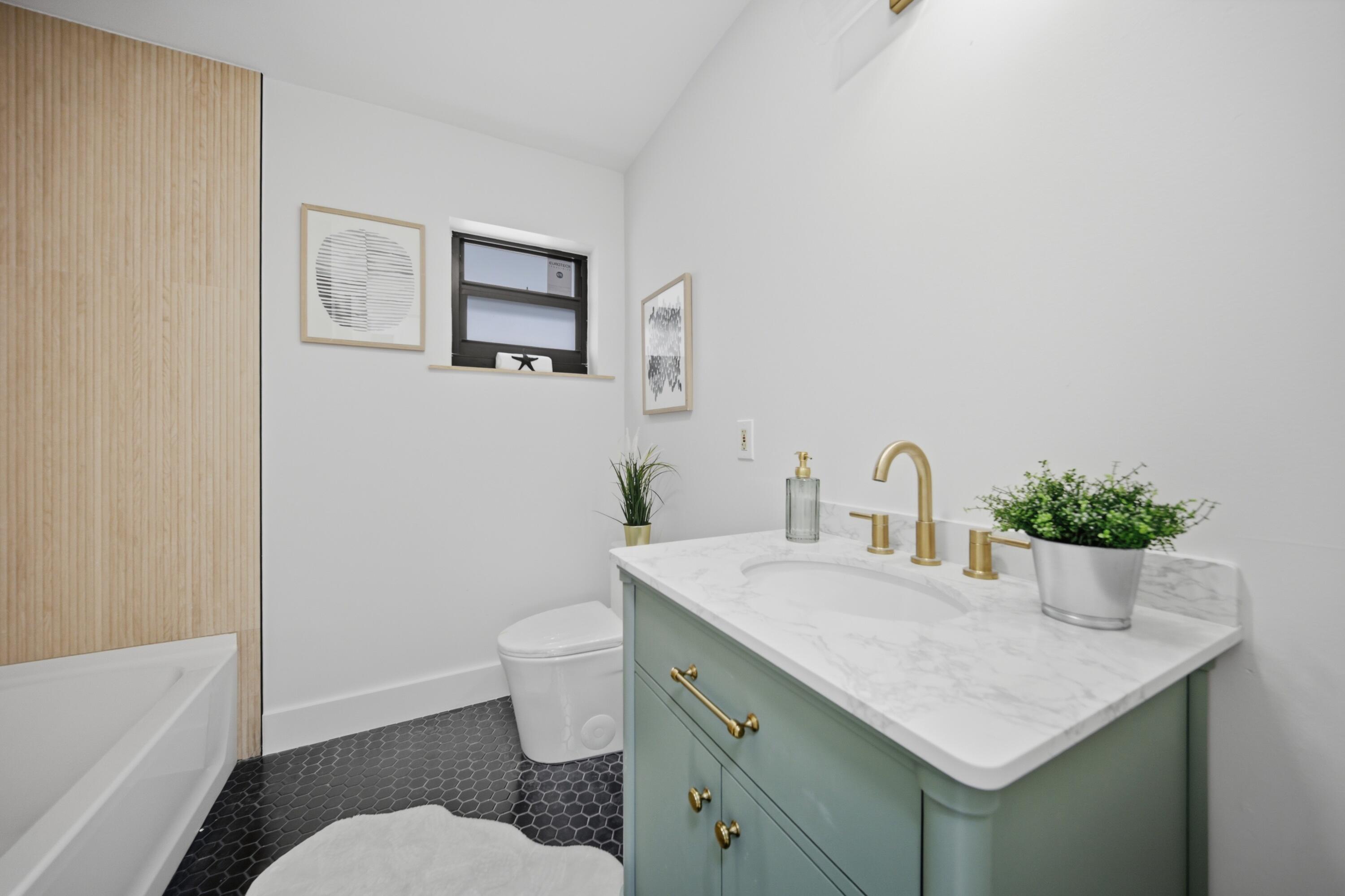 CORAL RIDGE ISLES - Residential