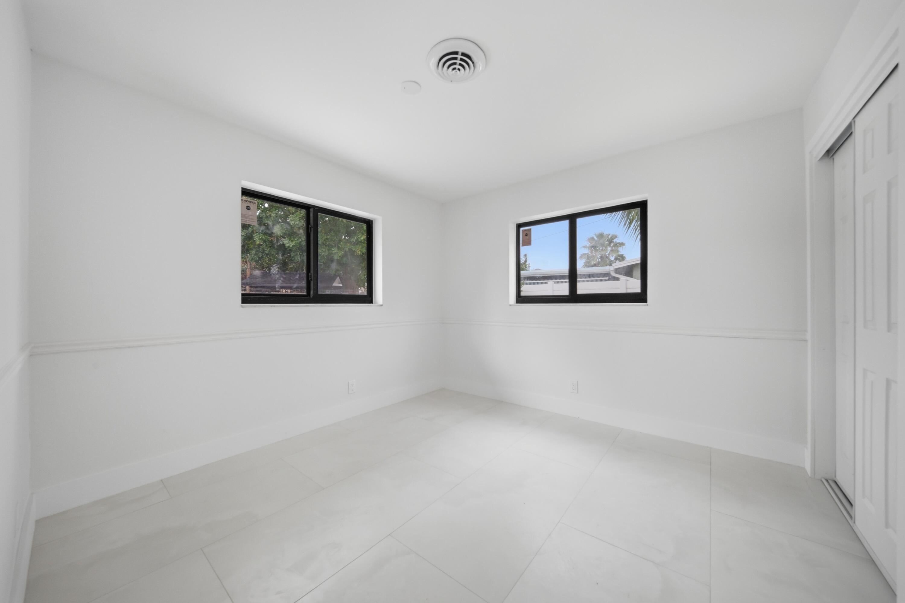 CORAL RIDGE ISLES - Residential