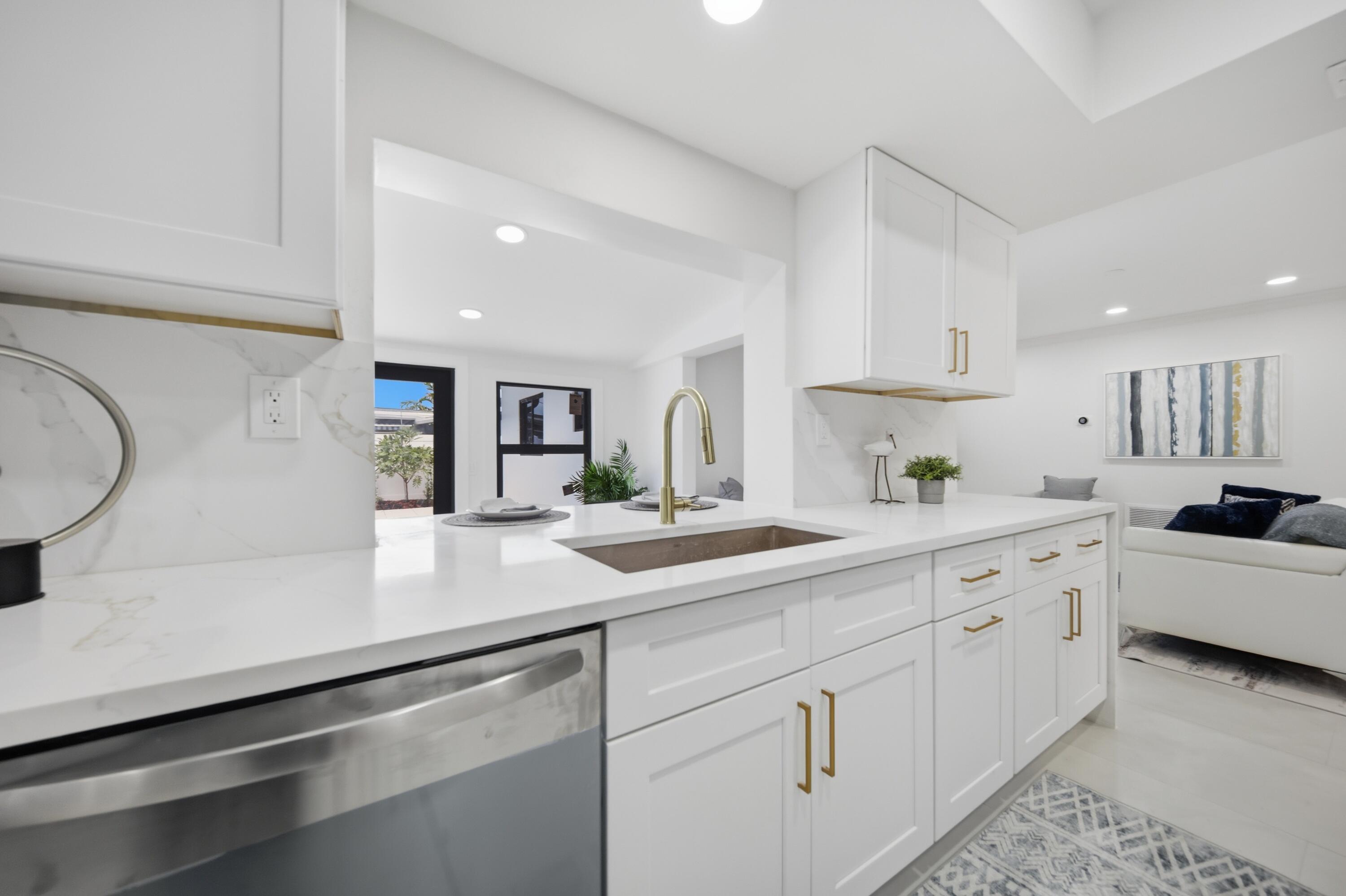 CORAL RIDGE ISLES - Residential