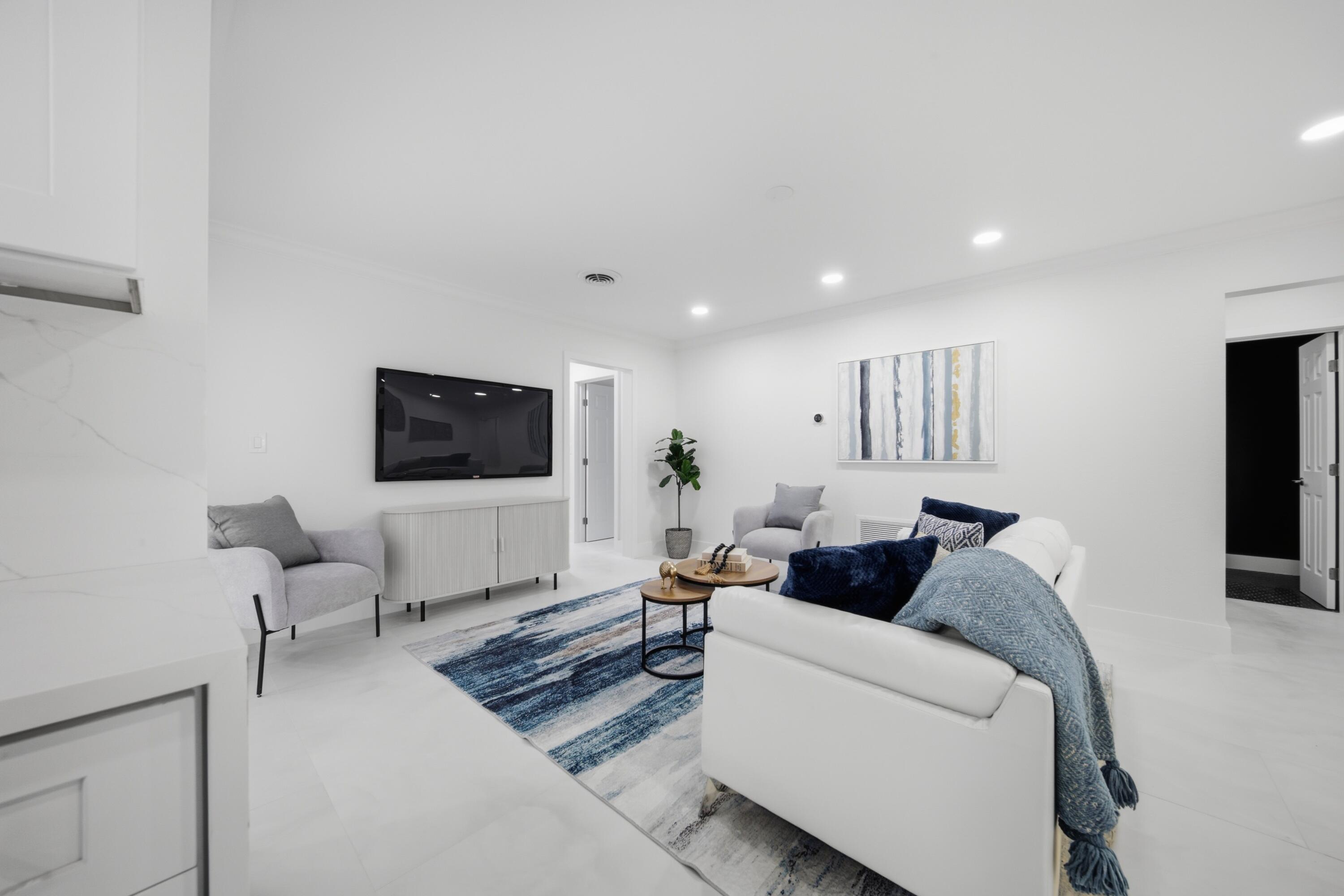 CORAL RIDGE ISLES - Residential