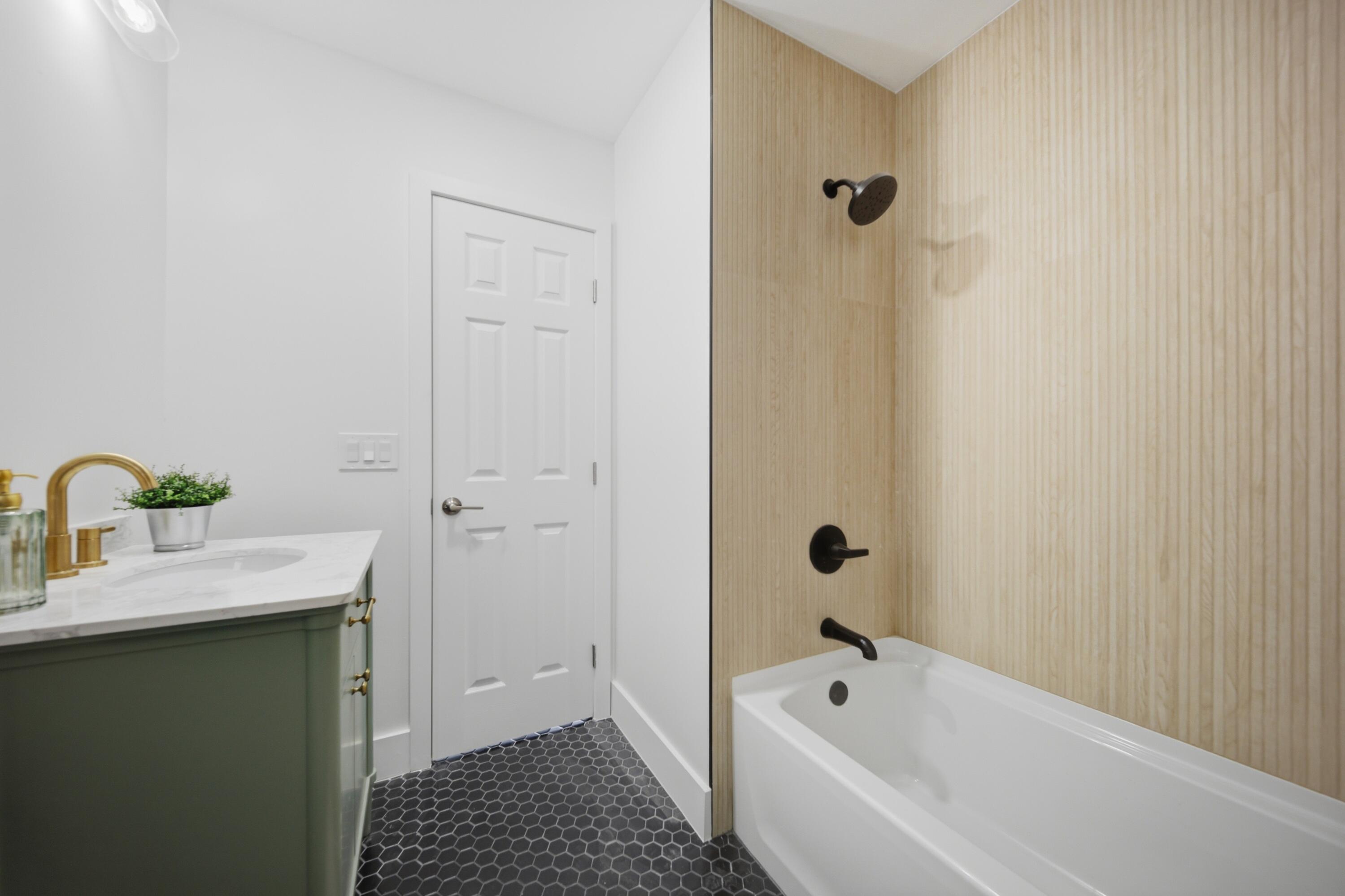 CORAL RIDGE ISLES - Residential