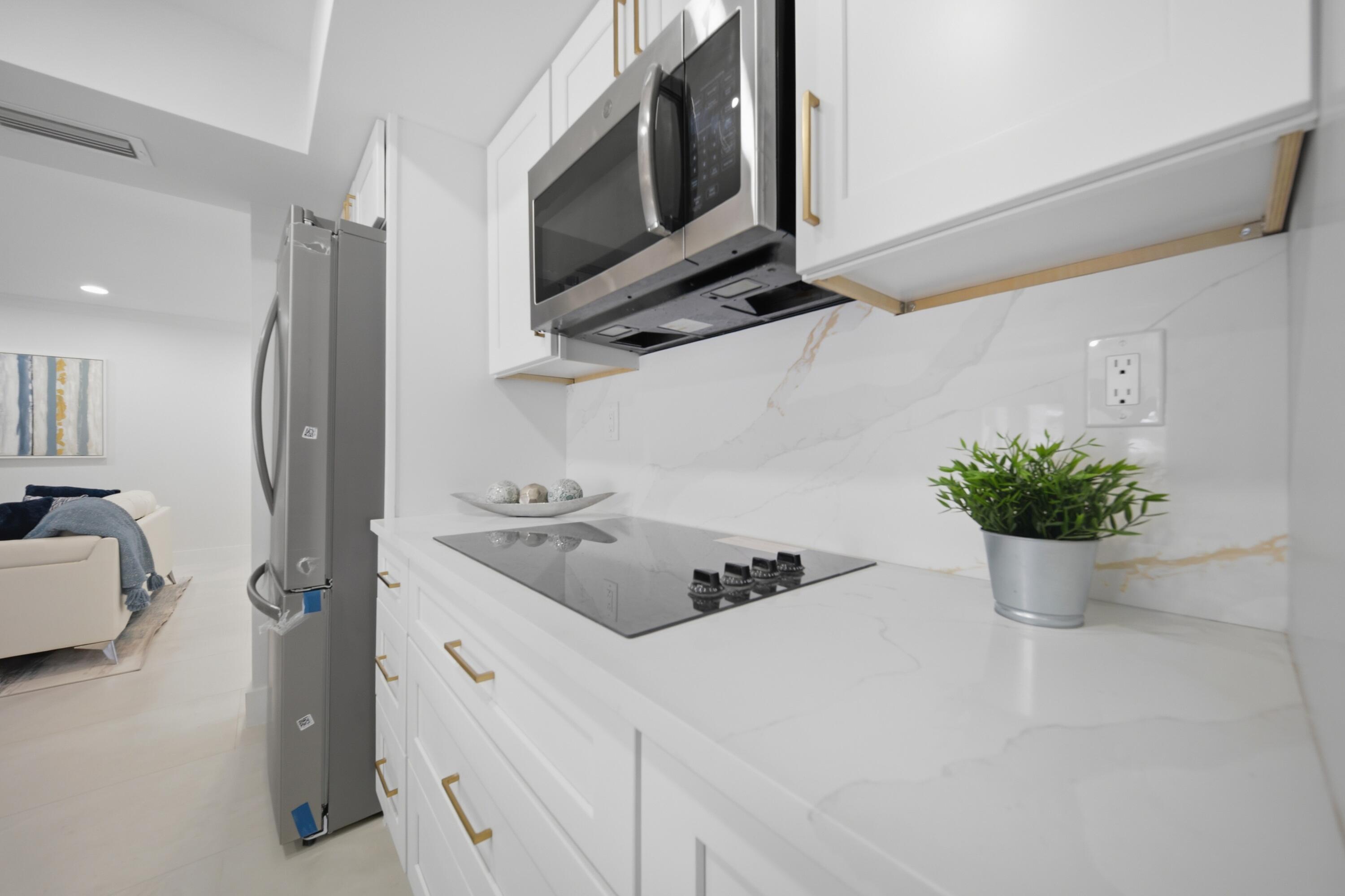 CORAL RIDGE ISLES - Residential