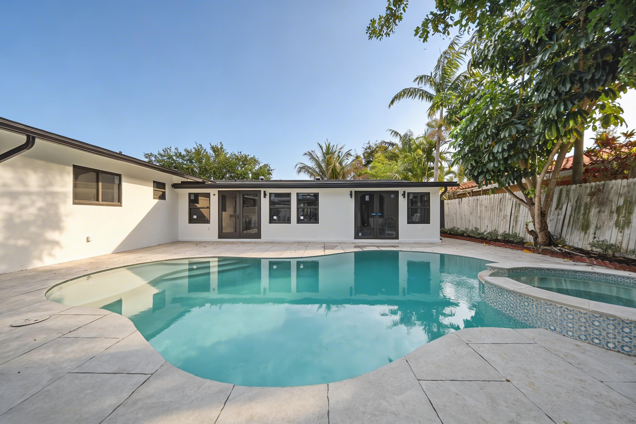 CORAL RIDGE ISLES - Residential