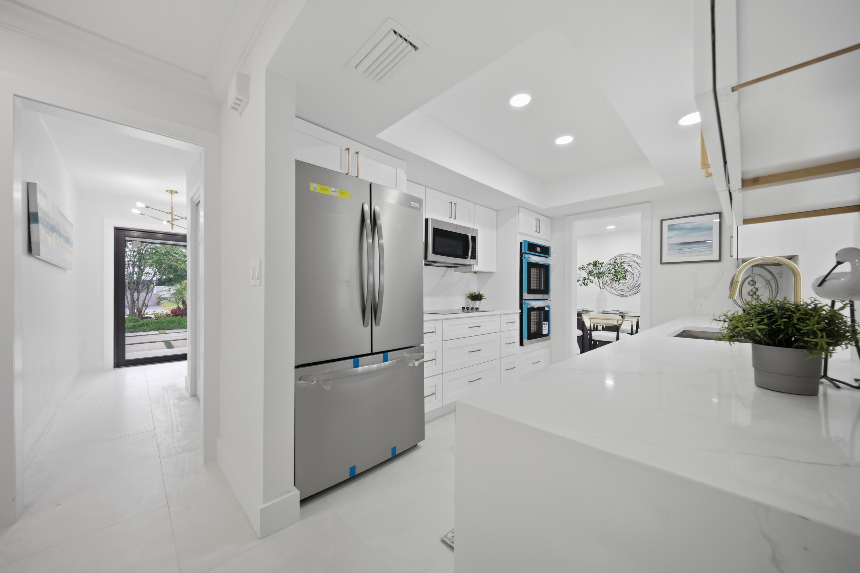 CORAL RIDGE ISLES - Residential