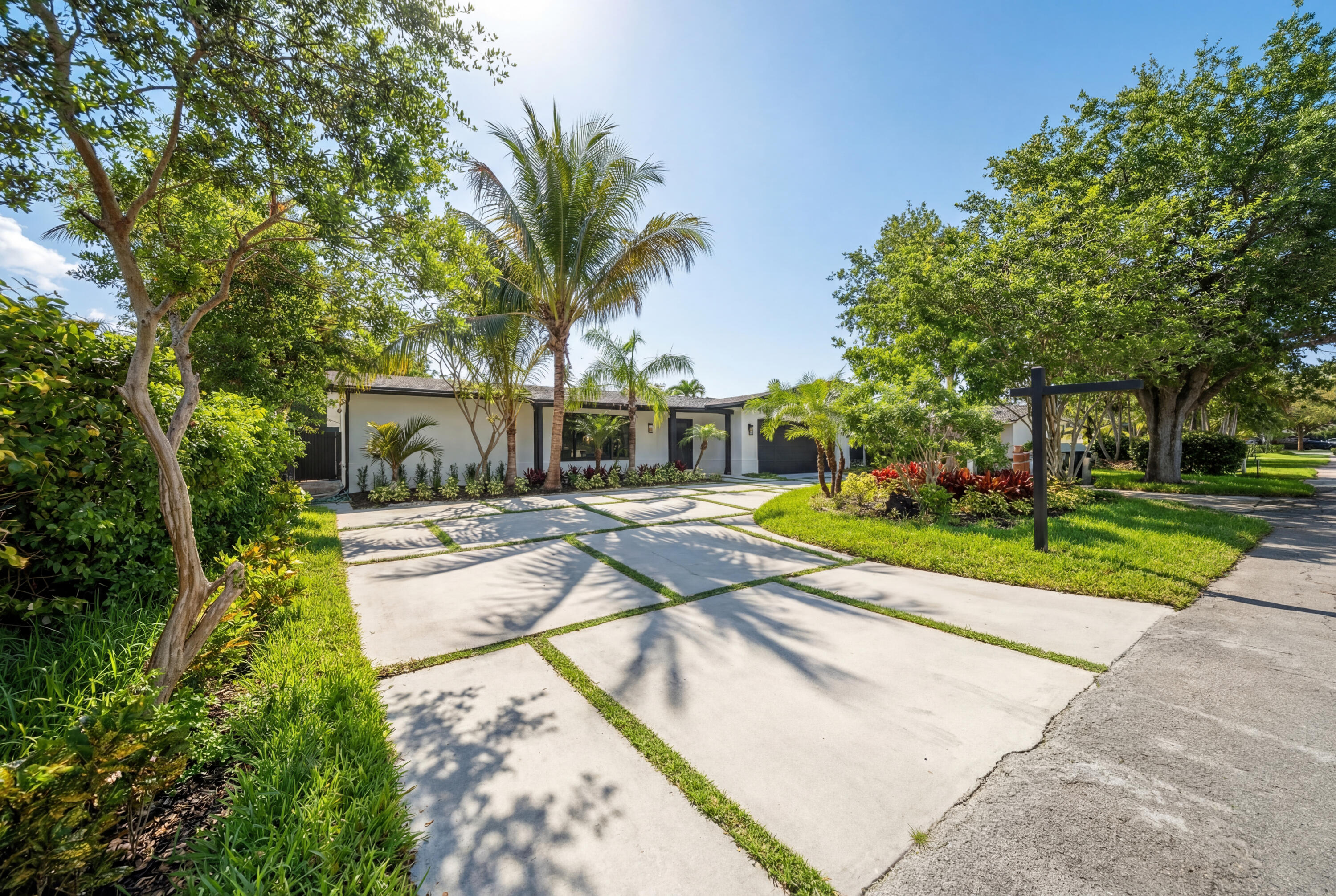 CORAL RIDGE ISLES - Residential
