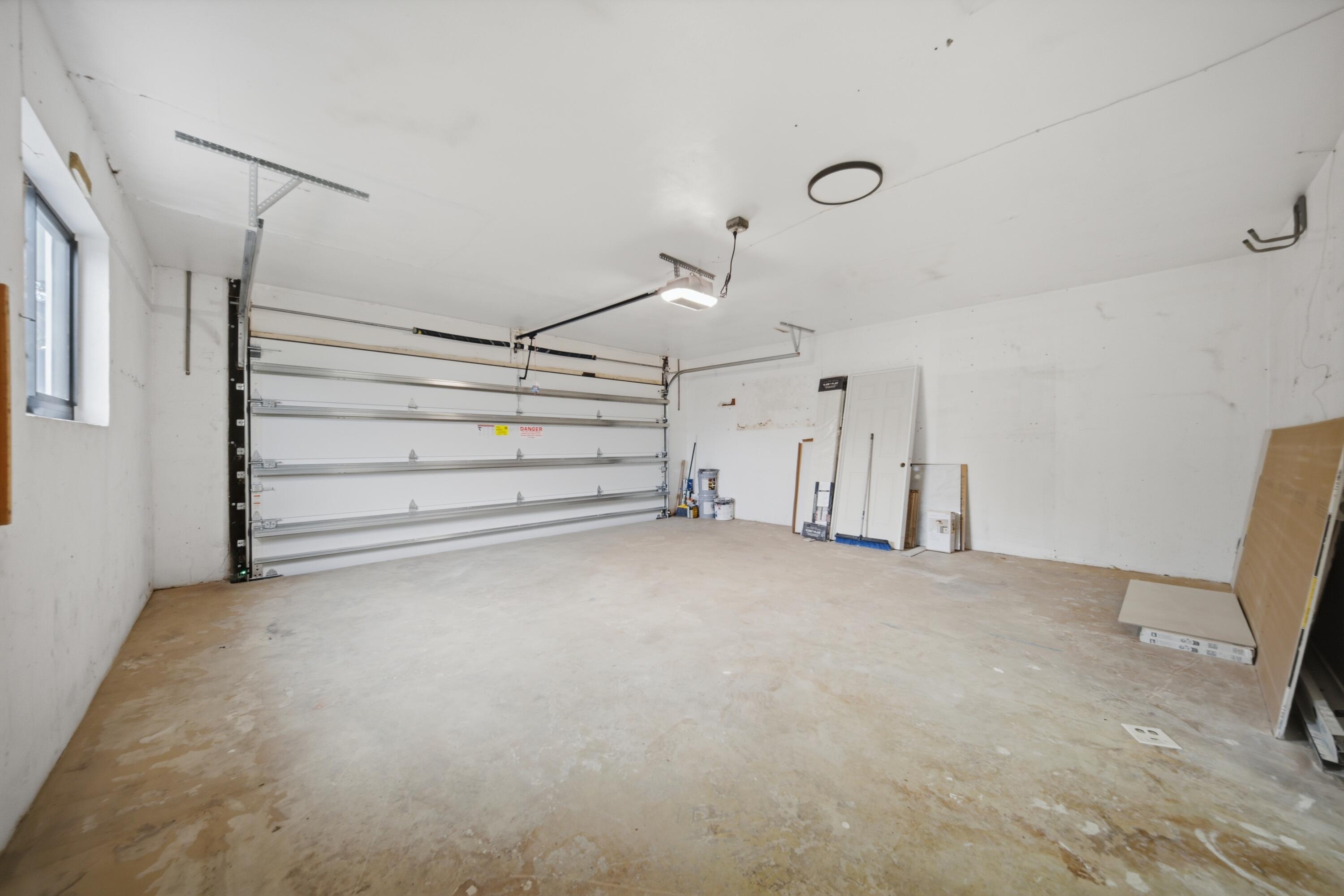 CORAL RIDGE ISLES - Residential