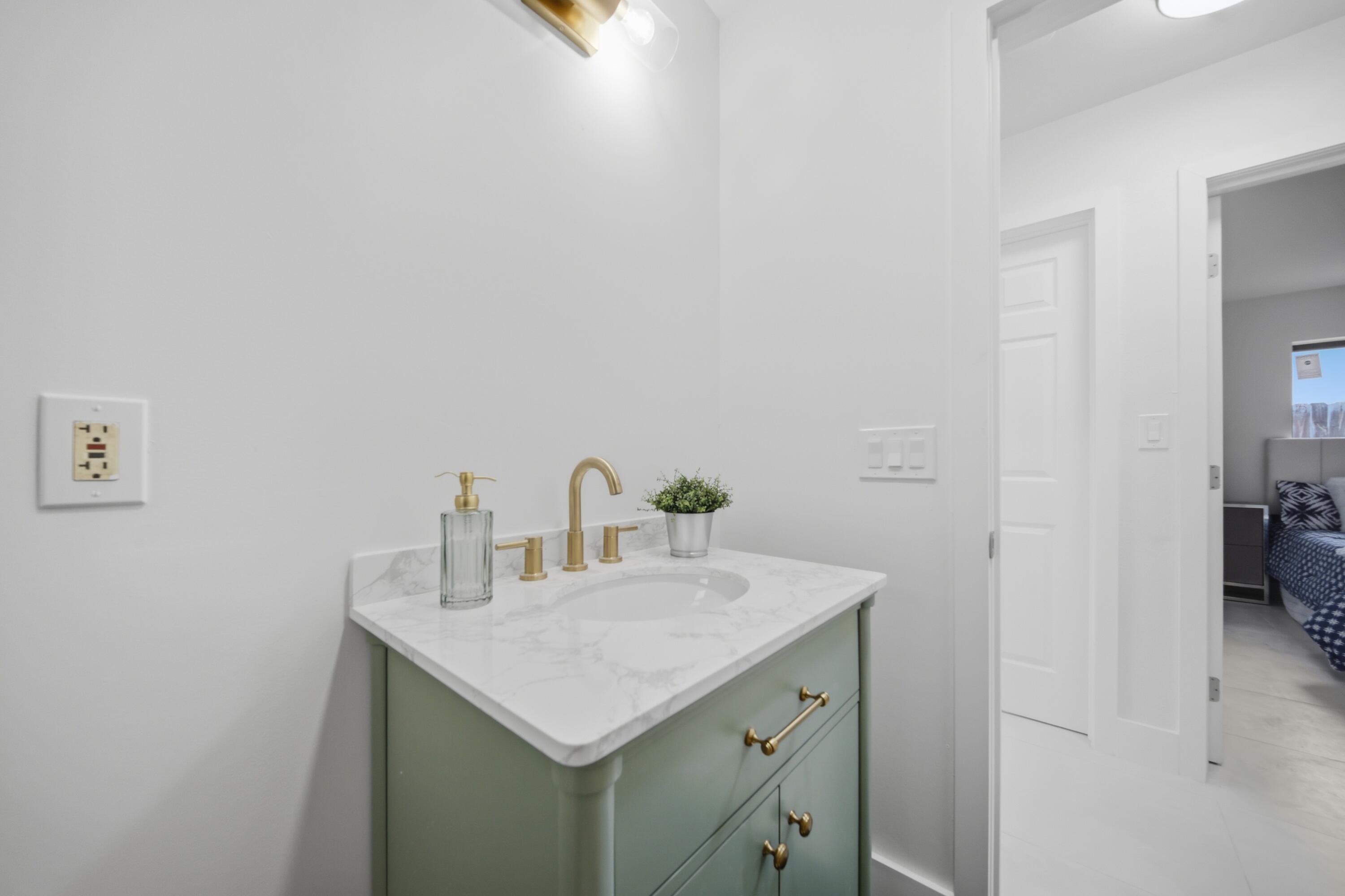 CORAL RIDGE ISLES - Residential