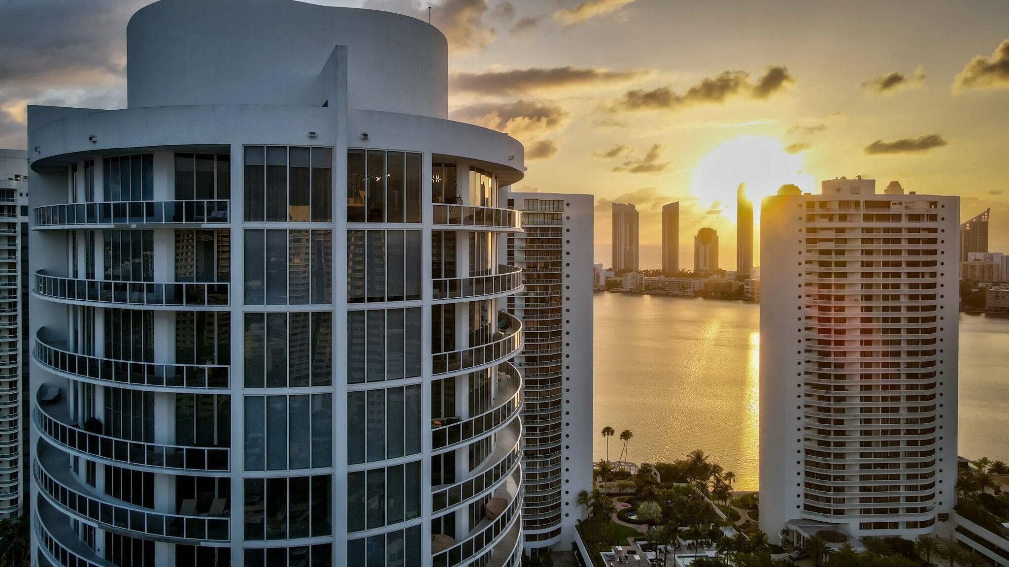 BELLINI AT WILLIAMS ISLAN - Residential