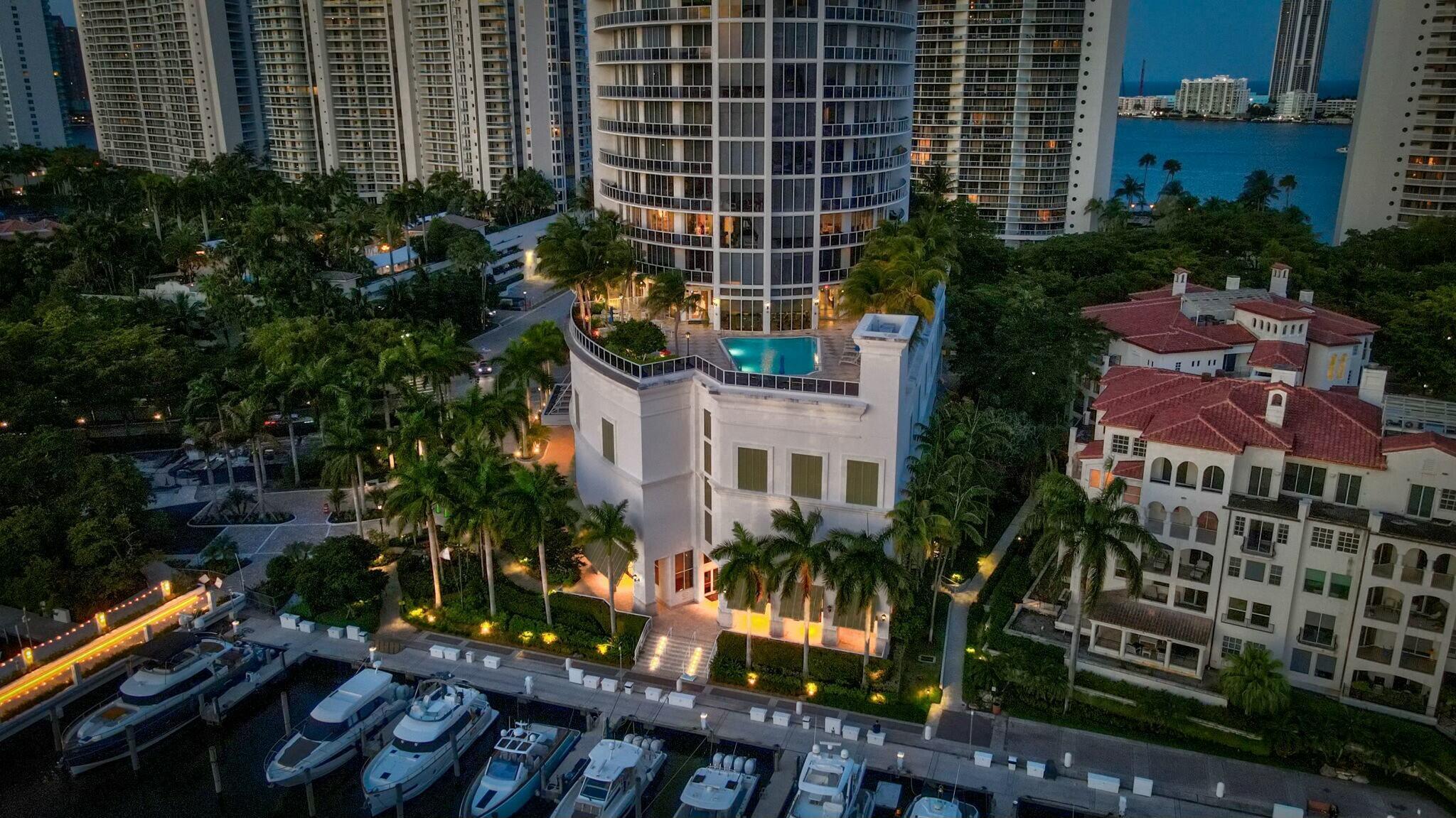 BELLINI AT WILLIAMS ISLAN - Residential