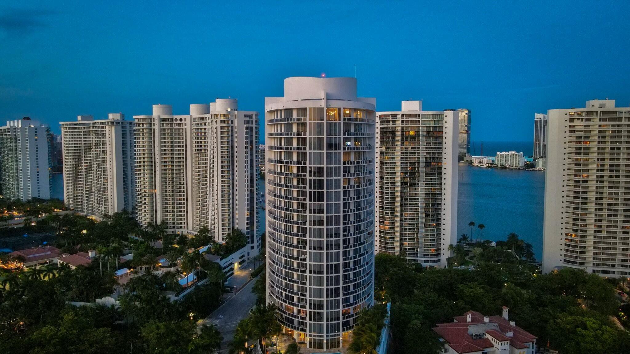 BELLINI AT WILLIAMS ISLAN - Residential