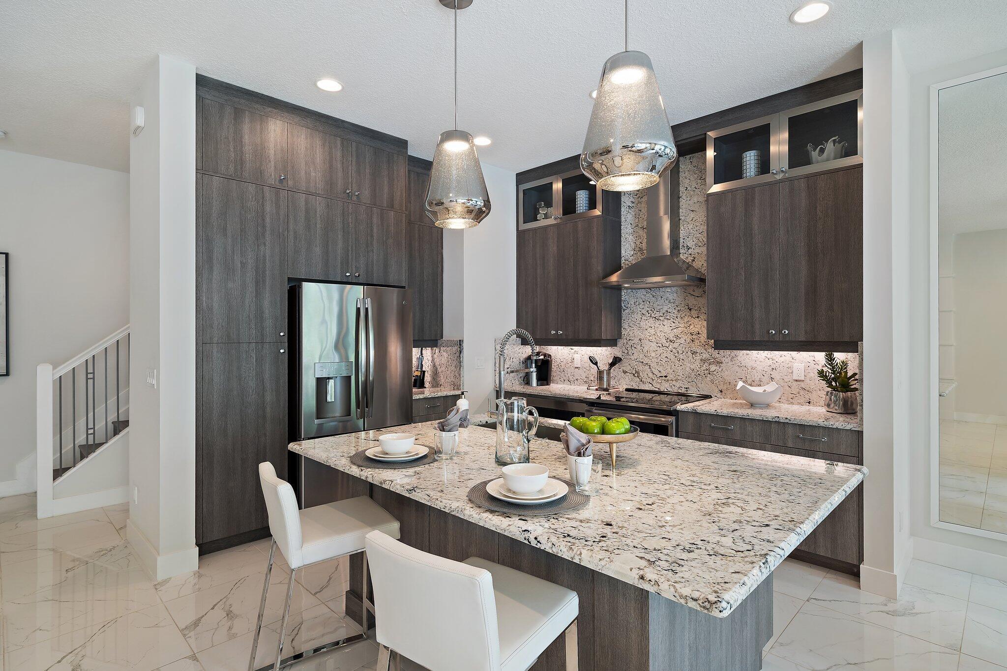 POINTE MIDTOWN - Residential