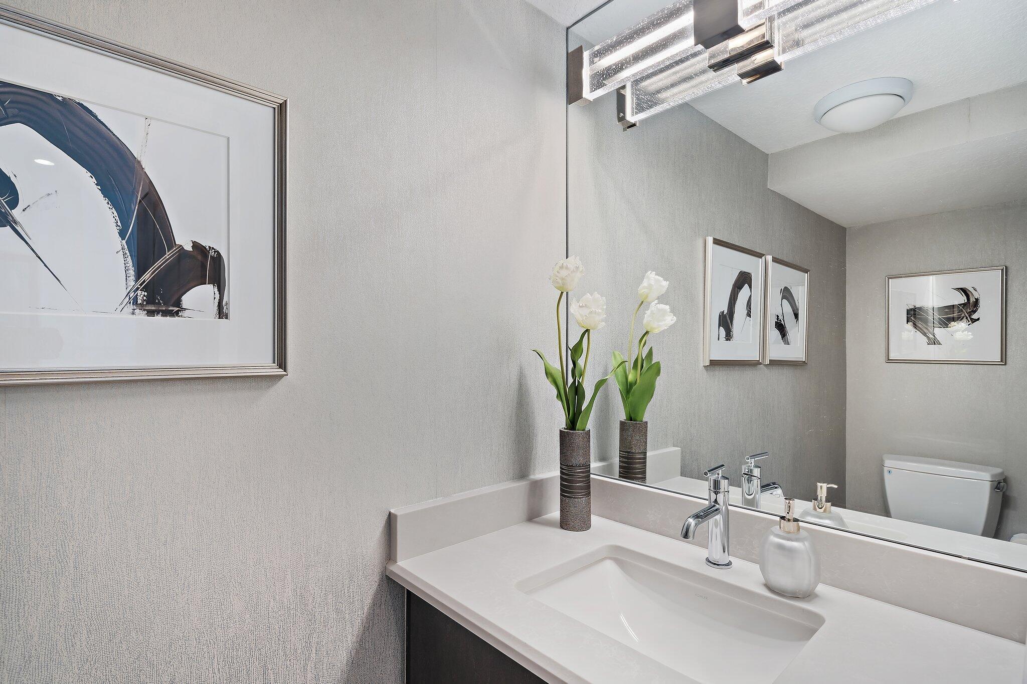 POINTE MIDTOWN - Residential