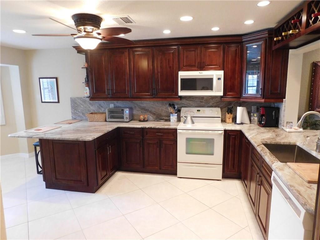 Lakes of Deer Creek - Residential