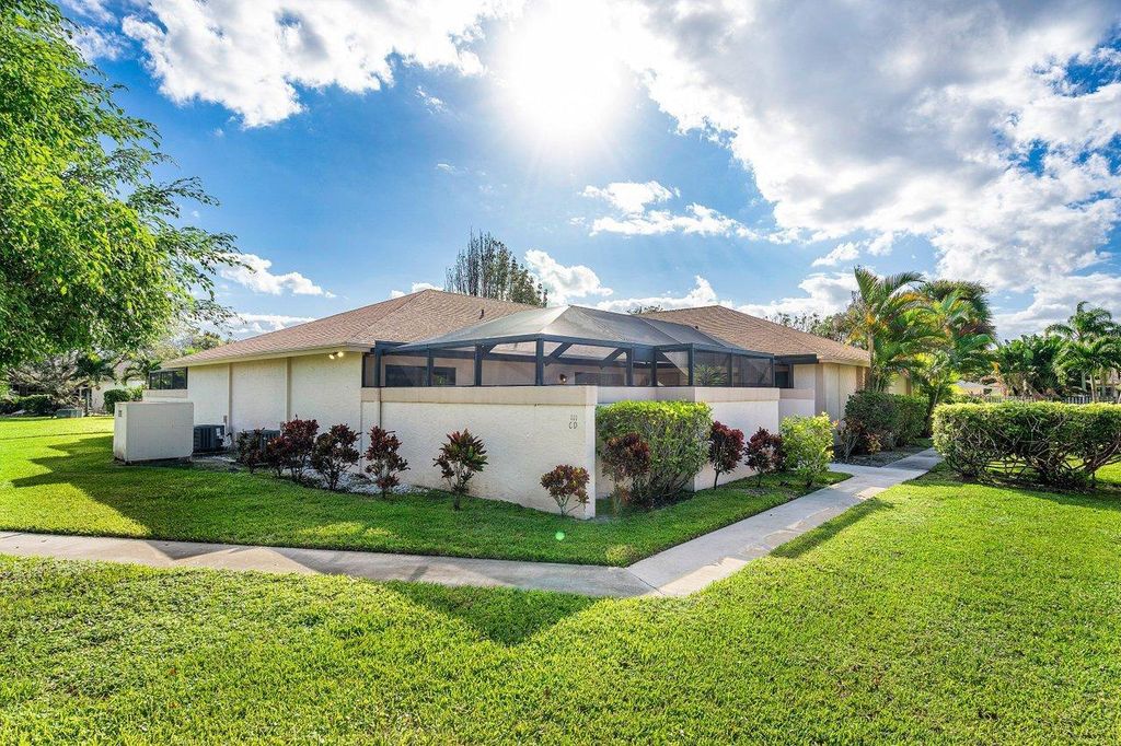 Photo of 111 Bent Arrow Drive #D, Jupiter, FL 33458 (MLS # R11003361)
