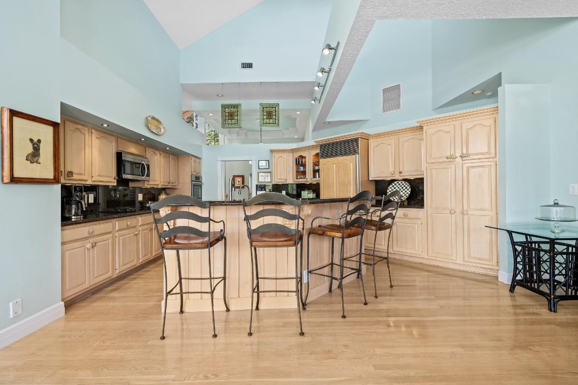 Hillsboro Isles 29-4 B - Residential