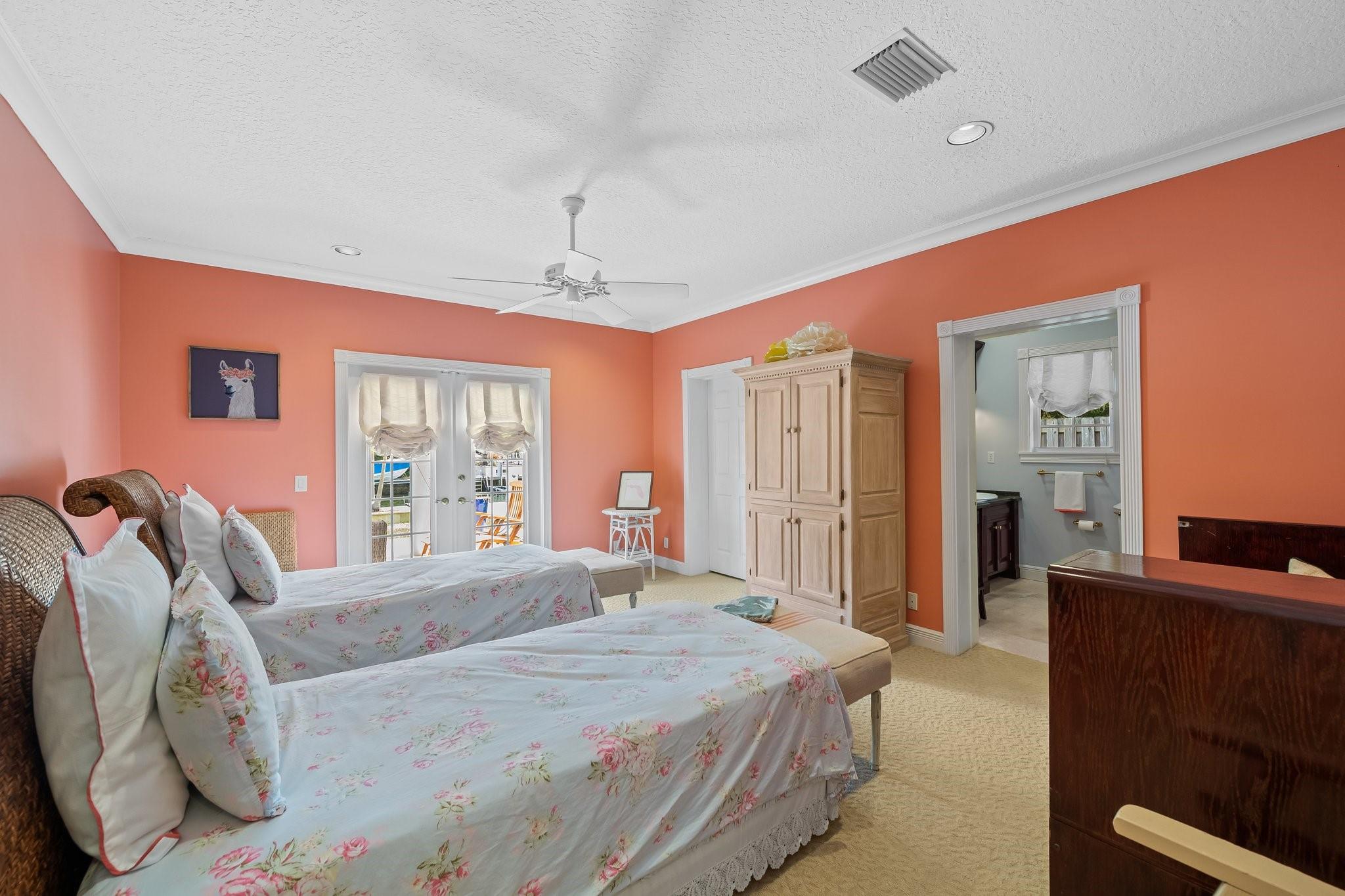 Hillsboro Isles 29-4 B - Residential