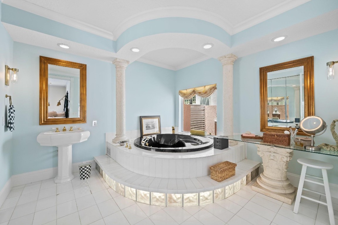 Hillsboro Isles 29-4 B - Residential