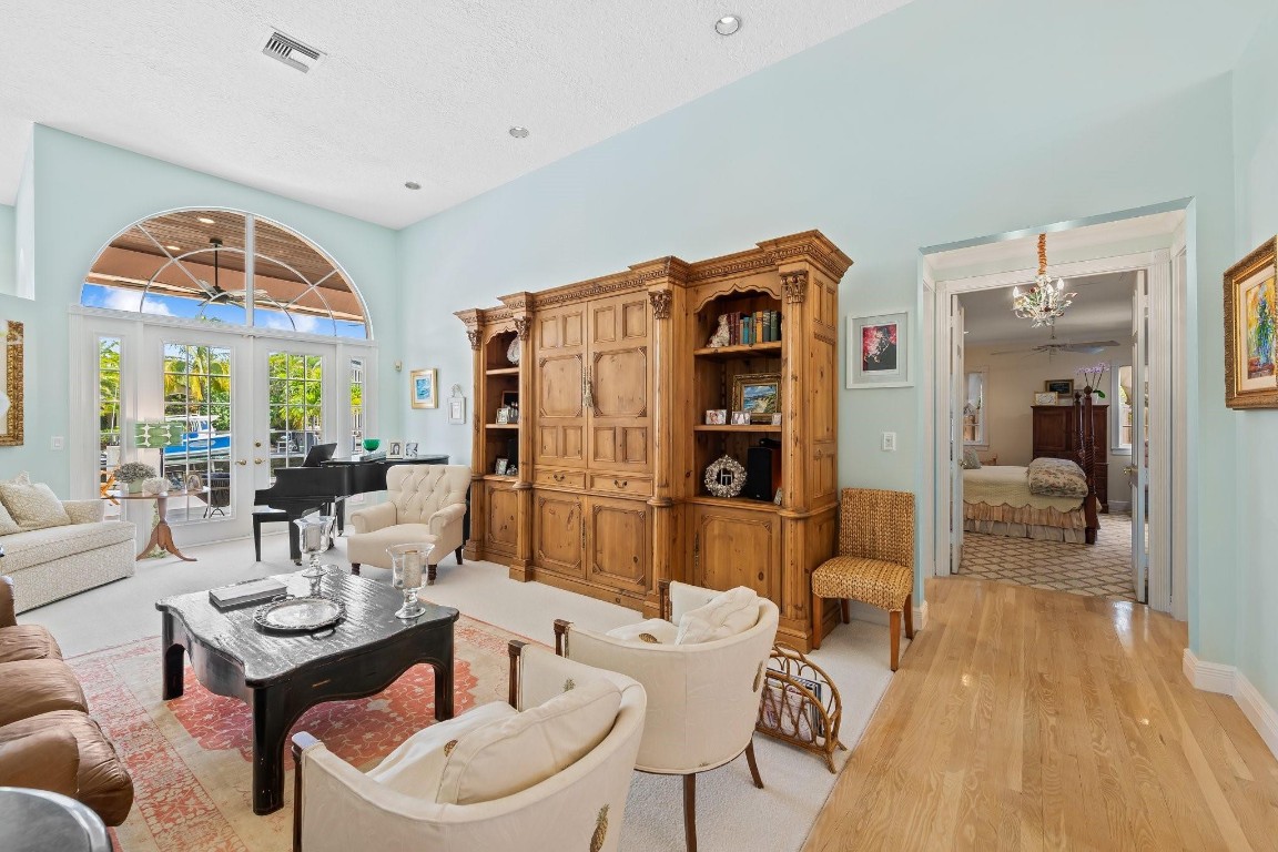 Hillsboro Isles 29-4 B - Residential