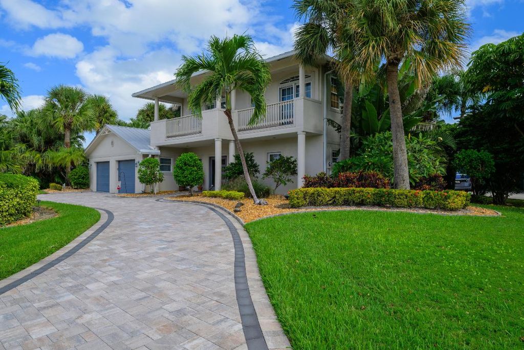 Photo of 1606 Thumb Point Drive, Fort Pierce, FL 34949 (MLS # R11136116)