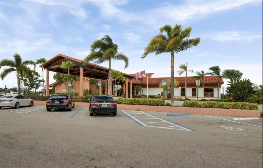 PALM GREENS AT VILLA DEL RAY CONDO - Residential