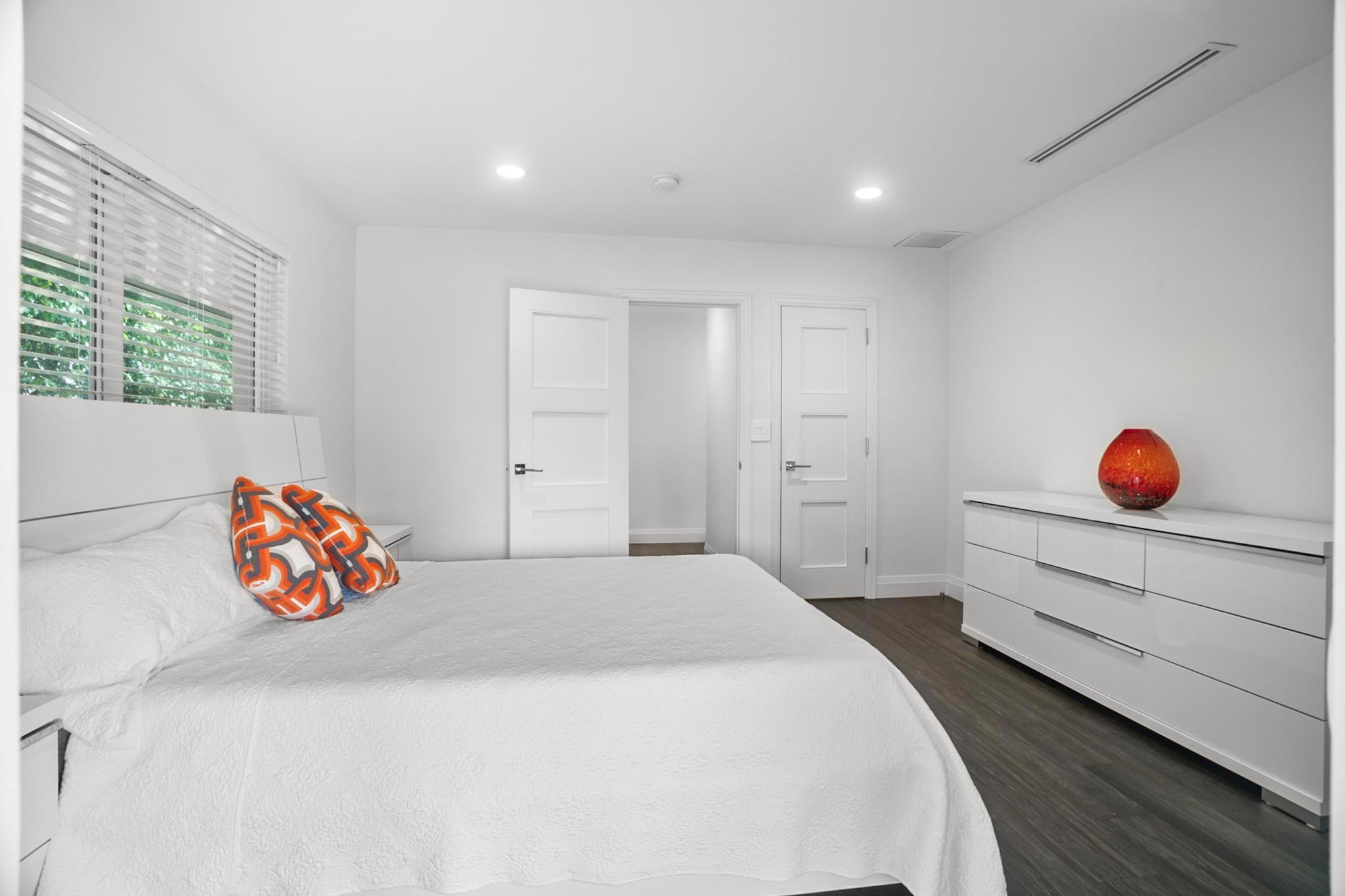 TROPIC ISLE 4TH SEC - Residential