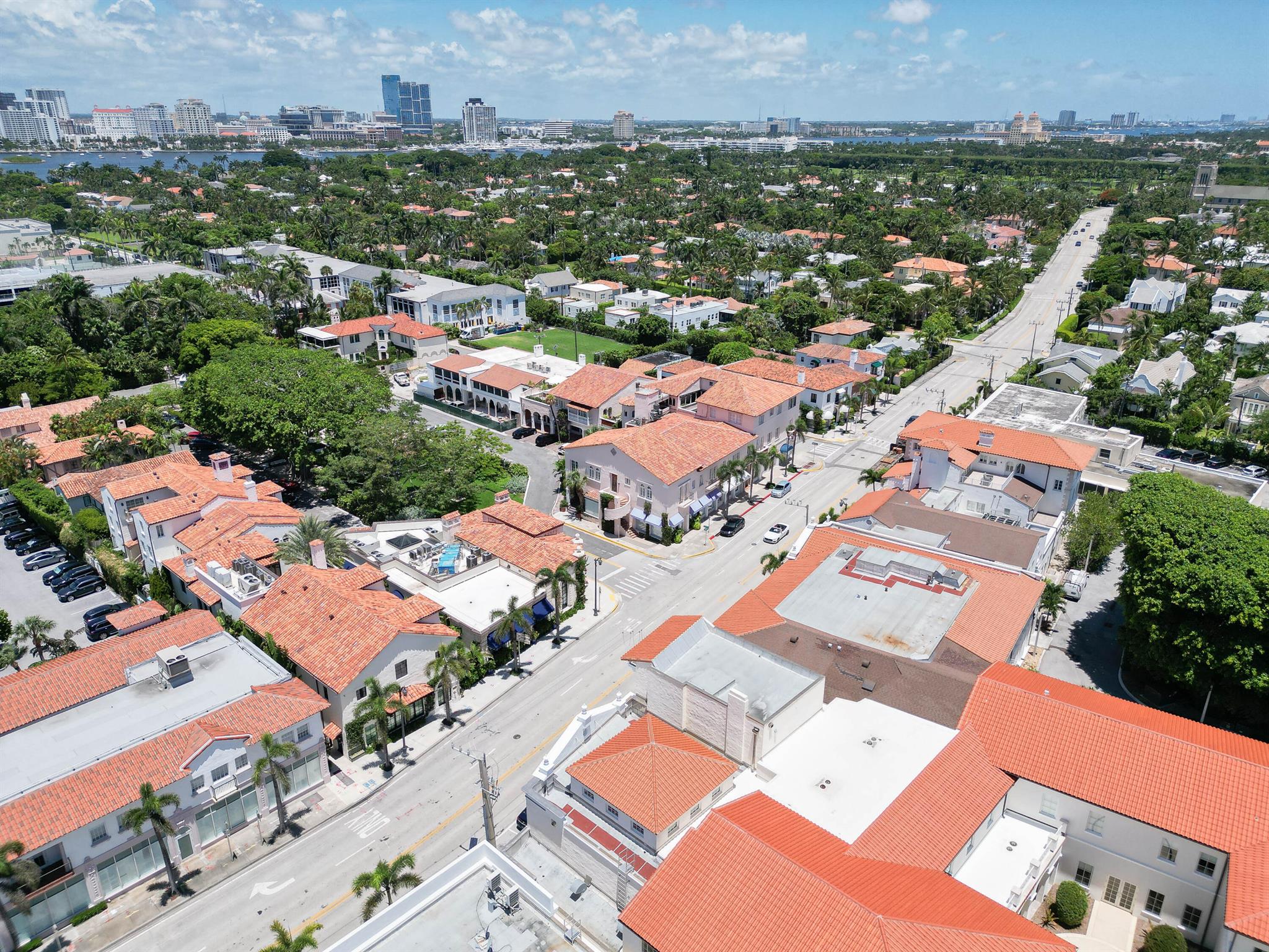 PHIPPS PLAZA - Residential