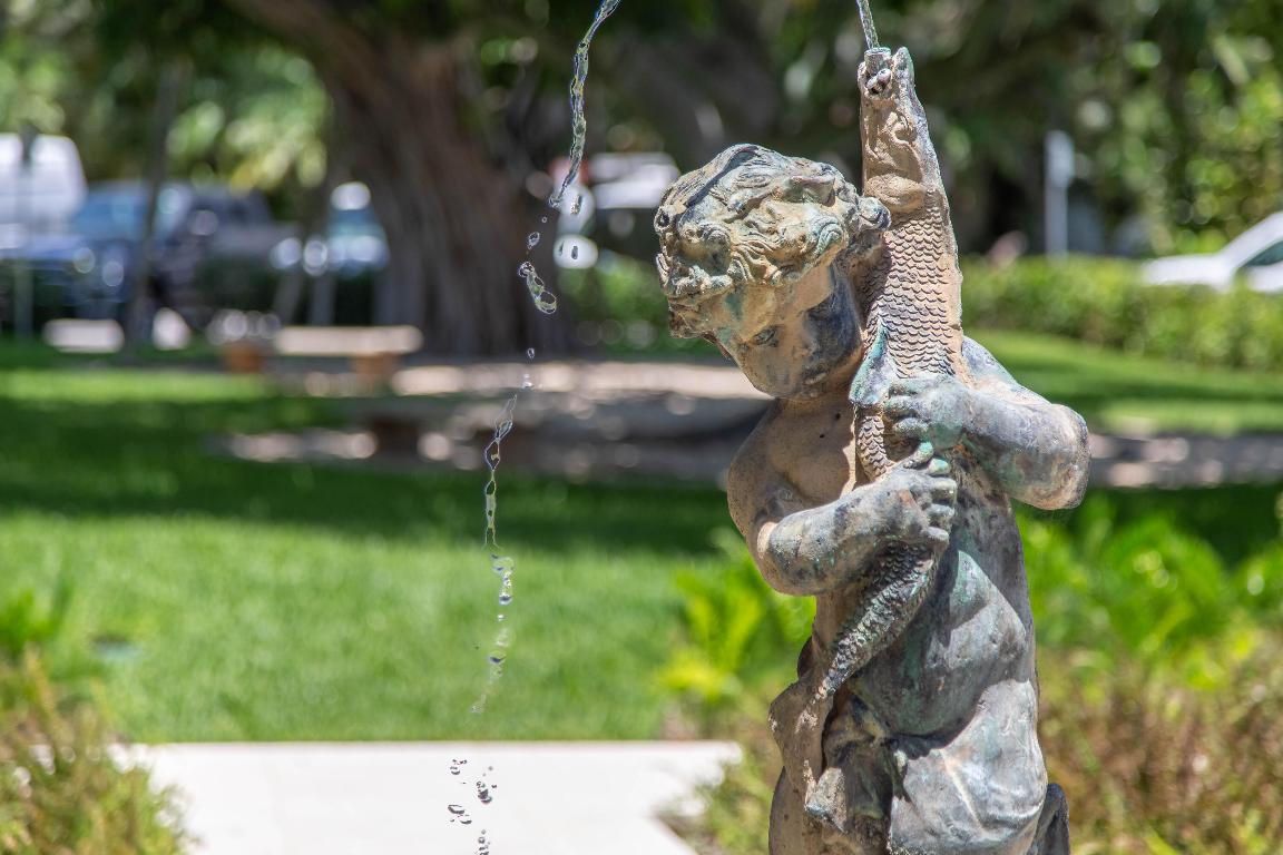 PHIPPS PLAZA - Residential