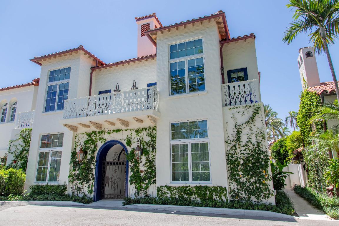 PHIPPS PLAZA - Residential