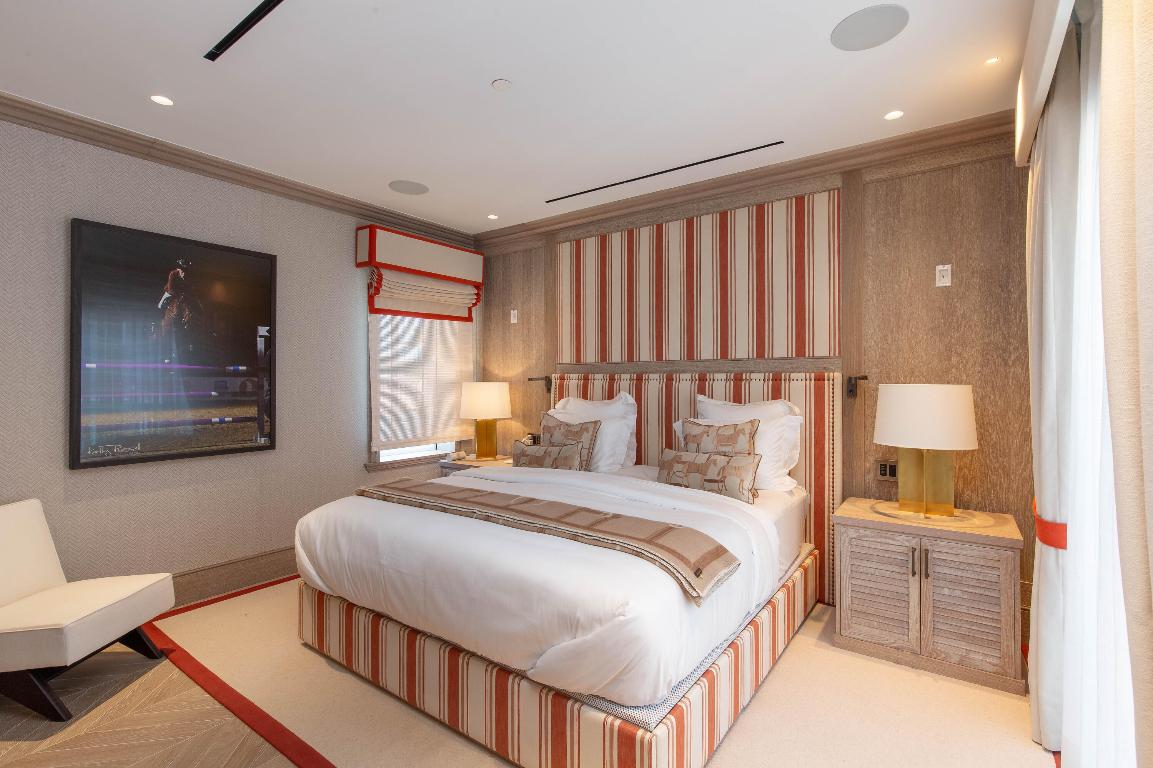 PHIPPS PLAZA - Residential