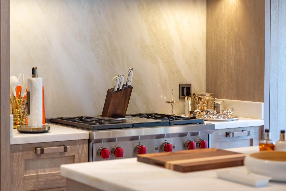 PHIPPS PLAZA - Residential