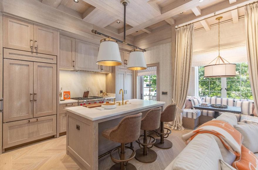 Discover timeless luxury in this rare landmarked jewel tucked within Palm Beach's exclusive Phipps Plaza. Just one block from the beach and moments from The Breakers, Worth Avenue, and the Lake Trail, this fully furnished residence offers three bedrooms, two elegant baths, private terraces, and a serene courtyard. Interiors feature oak paneling, herringbone floors, custom built-ins, and Loro Piana fabric walls. A marble steam shower with brass accents, SubZero and Wolf appliances, Sonos sound, and Lutron lighting elevate daily living. With elevator access, refined finishes, and unmatched location, this home seamlessly blends sophistication and modern convenience.