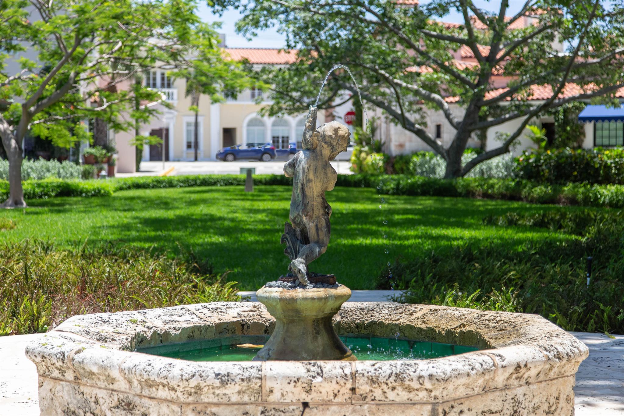 PHIPPS PLAZA - Residential