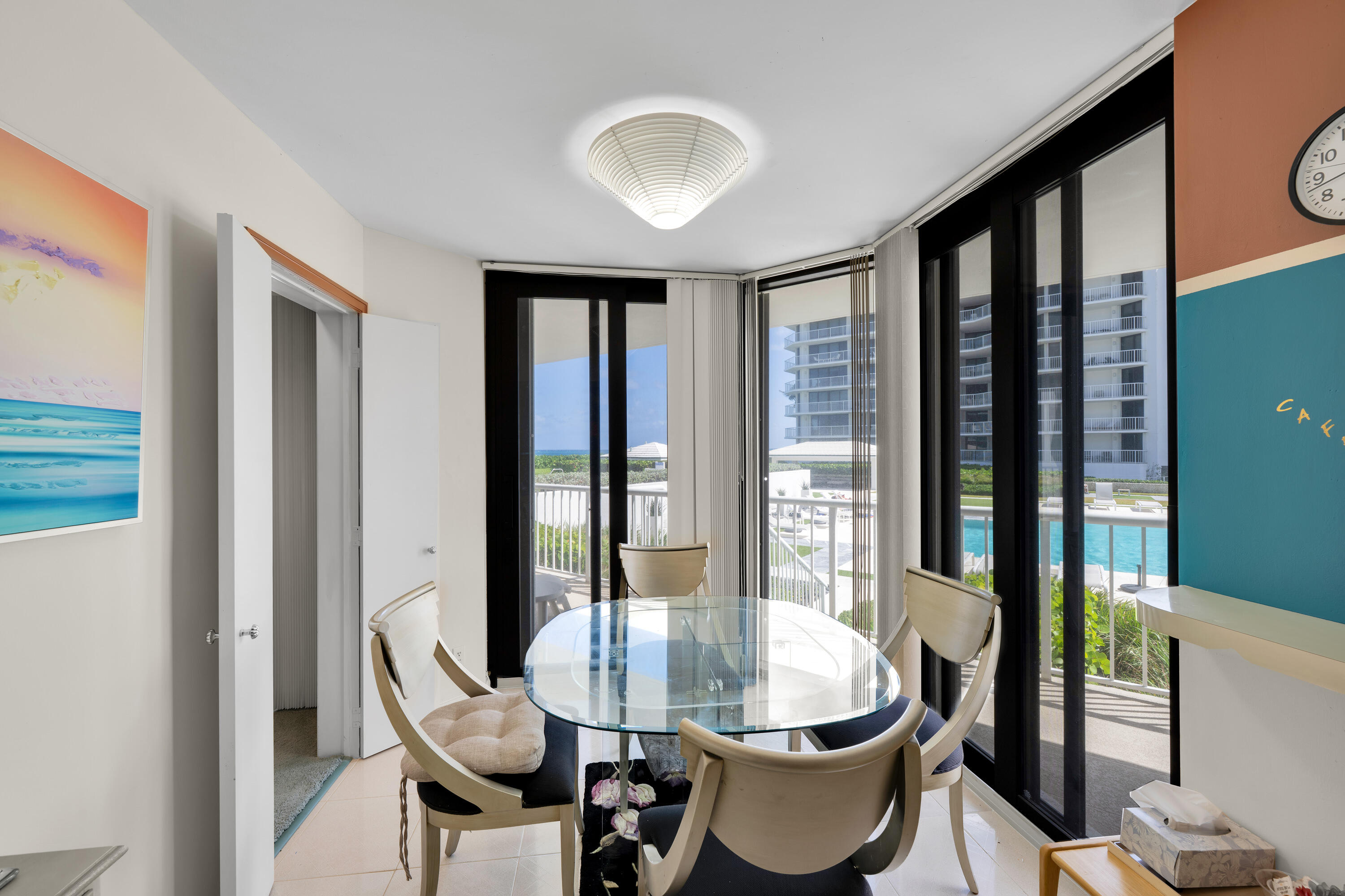 ENCLAVE OF PALM BEACH COND DECL FILED 2-12-85 IN - Residential