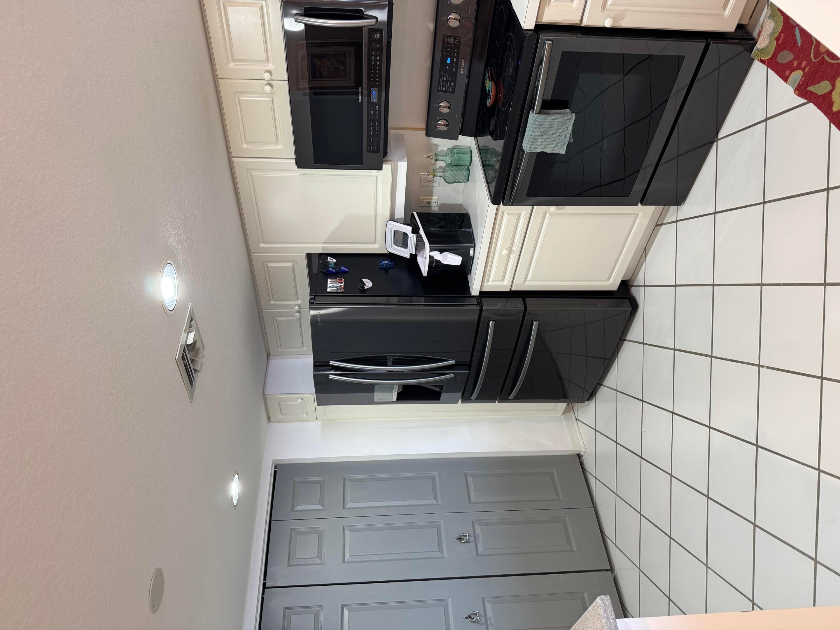 SEAWARD AT ATLANTIC VIEW CONDOMINIUM - Residential