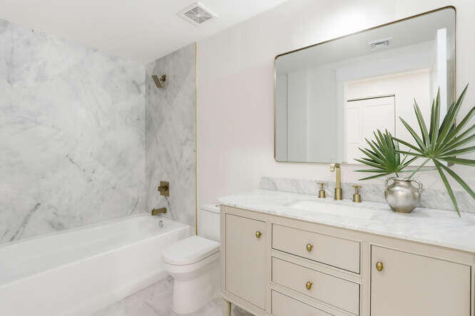 COURTYARDS IN CITYPLACE CONDO - Residential