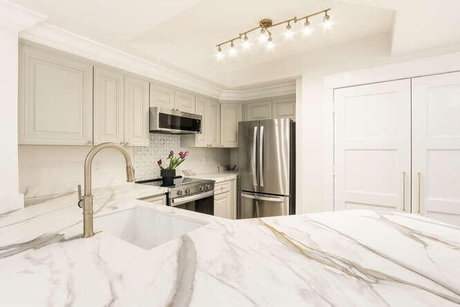 COURTYARDS IN CITYPLACE CONDO - Residential