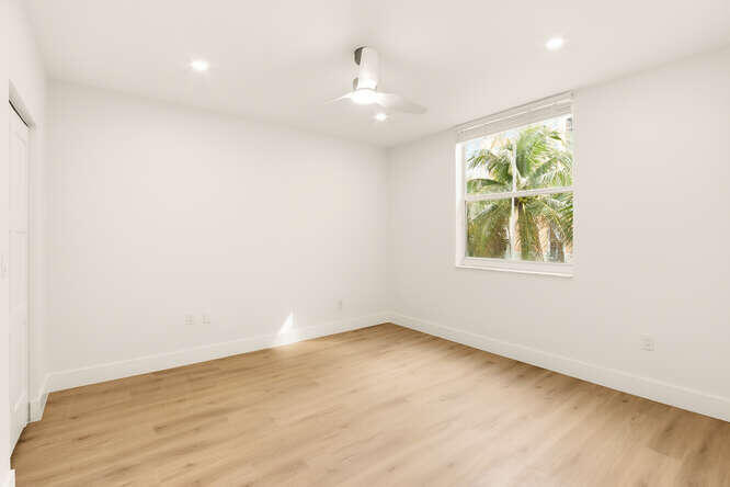 COURTYARDS IN CITYPLACE CONDO - Residential