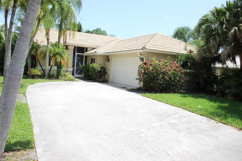 Photo of 3755 W Riverside Way, Delray Beach, FL 33445 (MLS # R11070101)