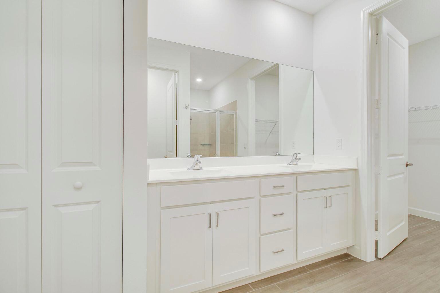 AVALON TRAILS AT VILLAGES - Residential Lease